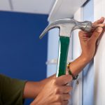 Comment Repérer les Premiers Signes Que Votre Porte a Besoin de Réparations Check-list pour Propriétaires à Bruxelles