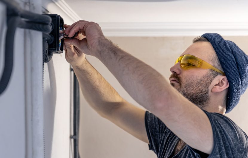 Principaux conseils de réparation de porte de garage pour les propriétaires à Bruxelles